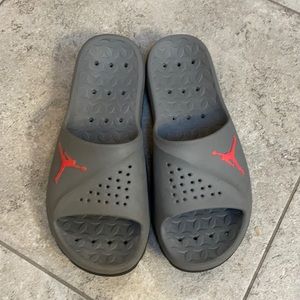 Men’s size -JORDAN slides .